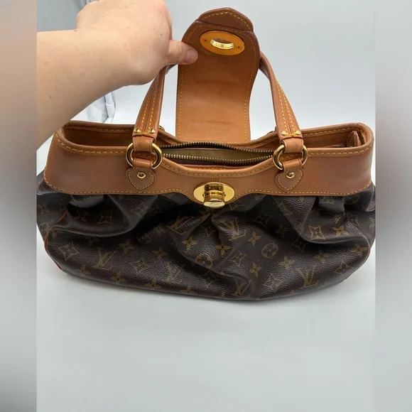 Louis Vuitton monogram boetie mm hand bag with LV dust bag - Picture 14 of 17